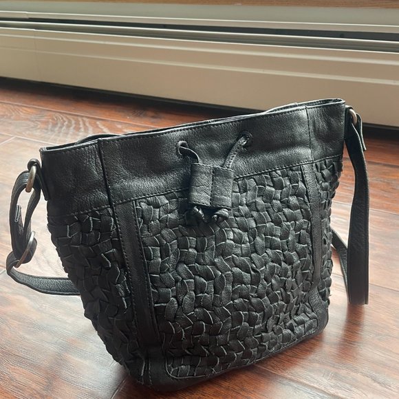 Day and Mood Crossbody Woven Handbag 100% Genuine Leather Bailee Bucket Bag - Picture 6 of 6